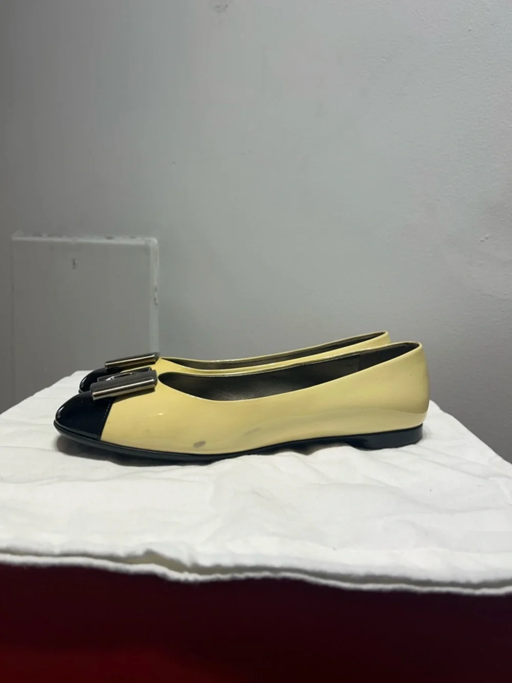 Ferragamo Ballet Flats Vara Bow Logo Hardware Size 9.5-10 US / 40-41 EU - Picture 3 of 16